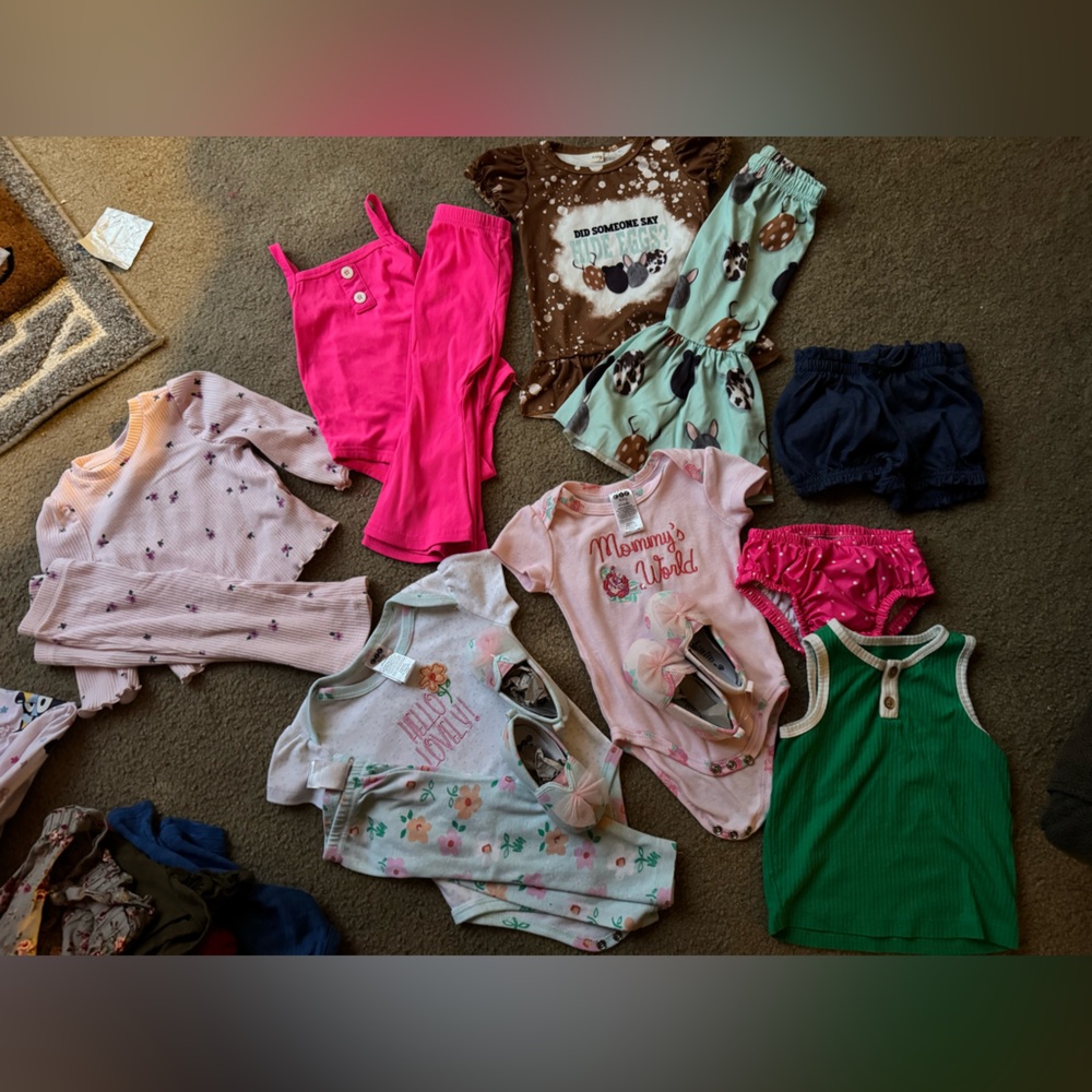 Huge Baby girls 6-9 lot - Picture 6 of 8